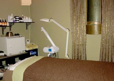 Skinplicity offers many kinds of facials